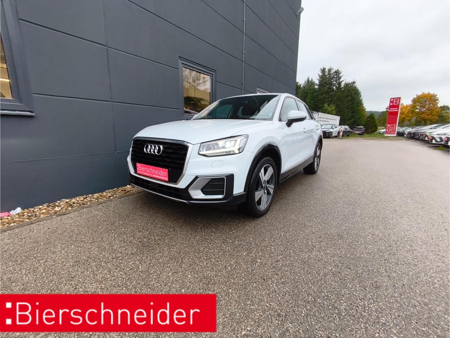 Audi Q2 35 S tronic Design AHK NAVI LED