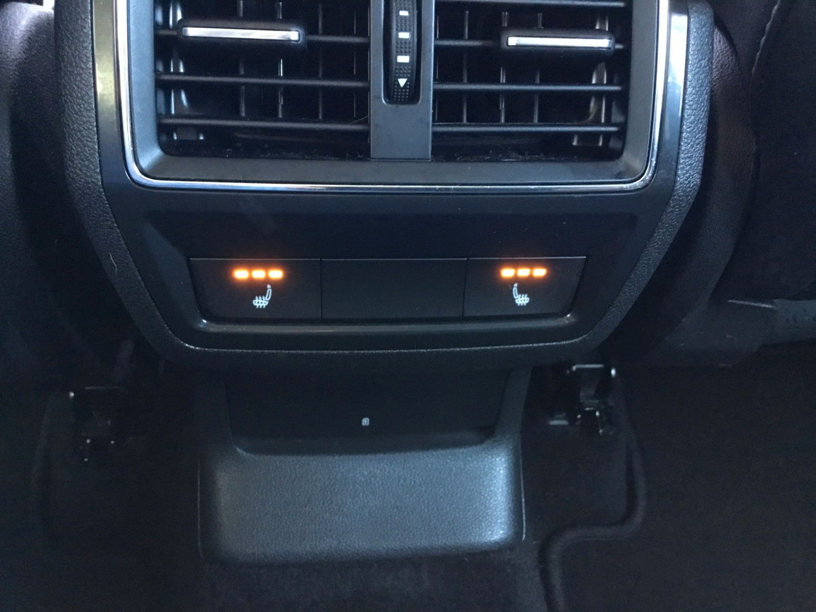 Fahrzeugabbildung SKODA Kodiaq 2.0 TDI DSG SOLEIL+Standh.+Leder+AHK
