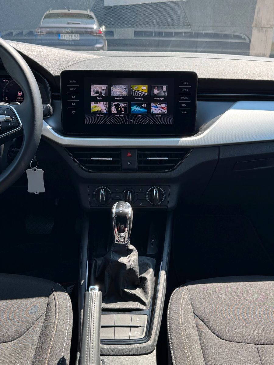 Fahrzeugabbildung SKODA Scala Ambition 1.0 TSI DSG Navi SmartLink VC SHZ