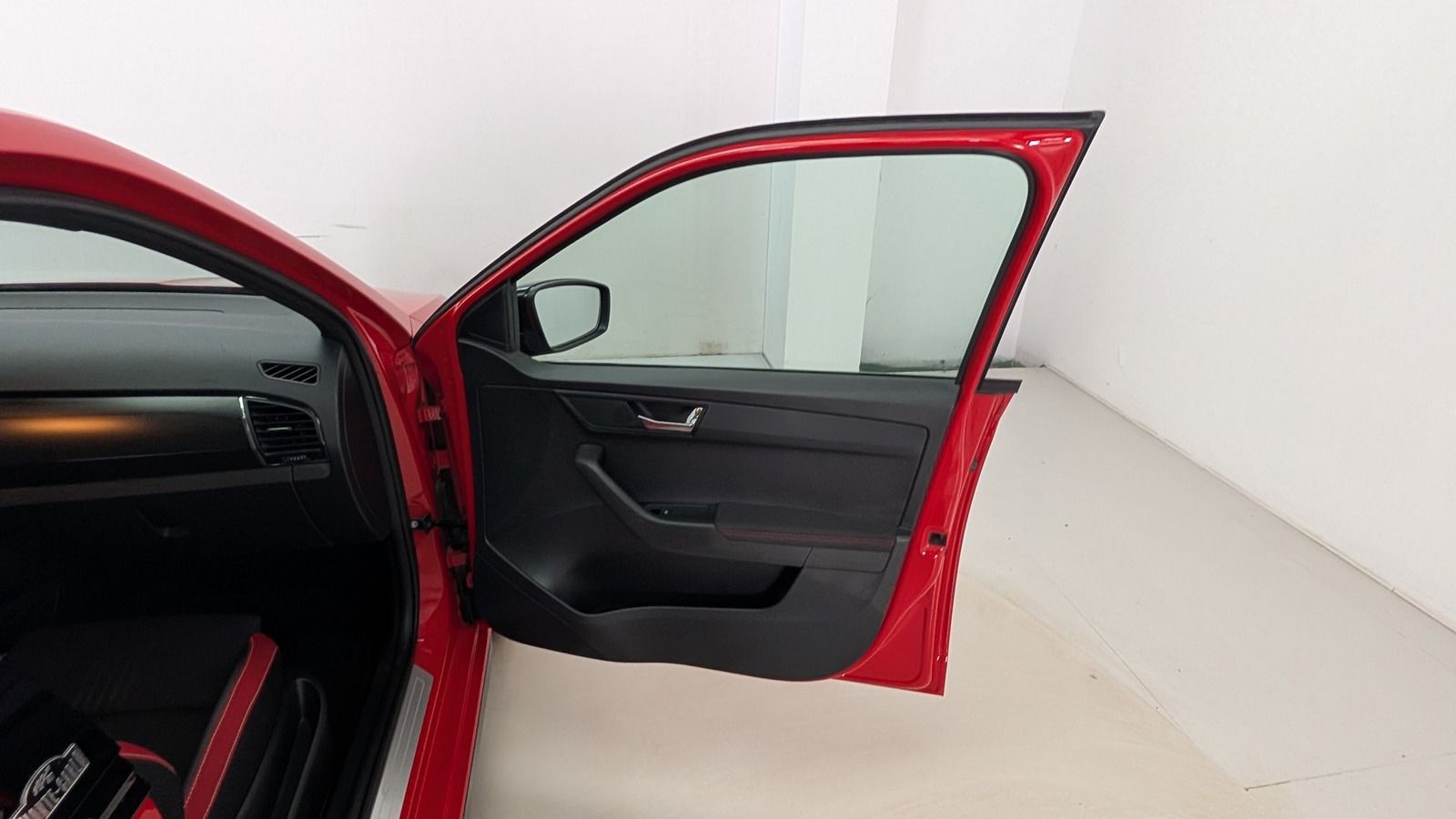 Fahrzeugabbildung SKODA Fabia Combi 1.0 TSI * LED * SHZ Monte Carlo