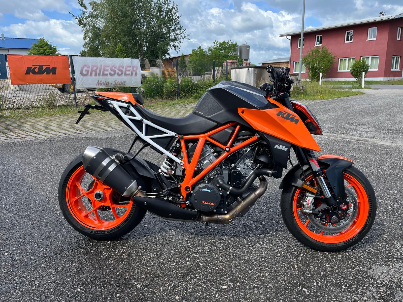 KTM 1290 Super Duke R
