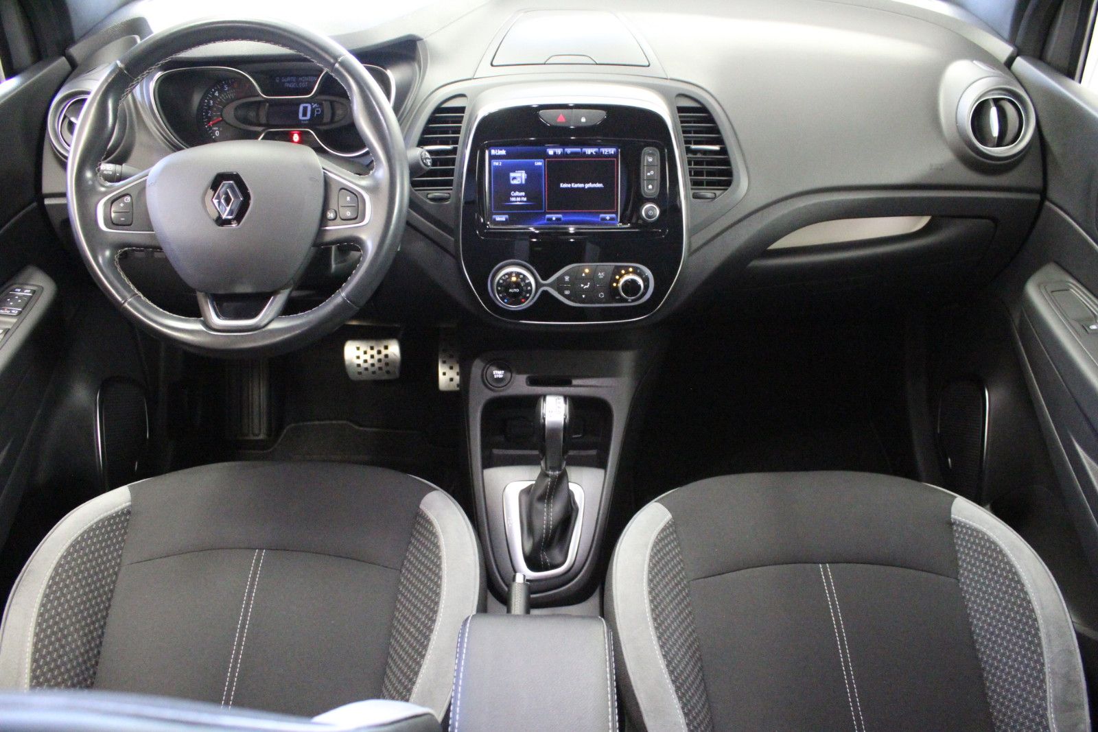 Fahrzeugabbildung Renault Captur TCe 150 EDC GPF Bose Edition
