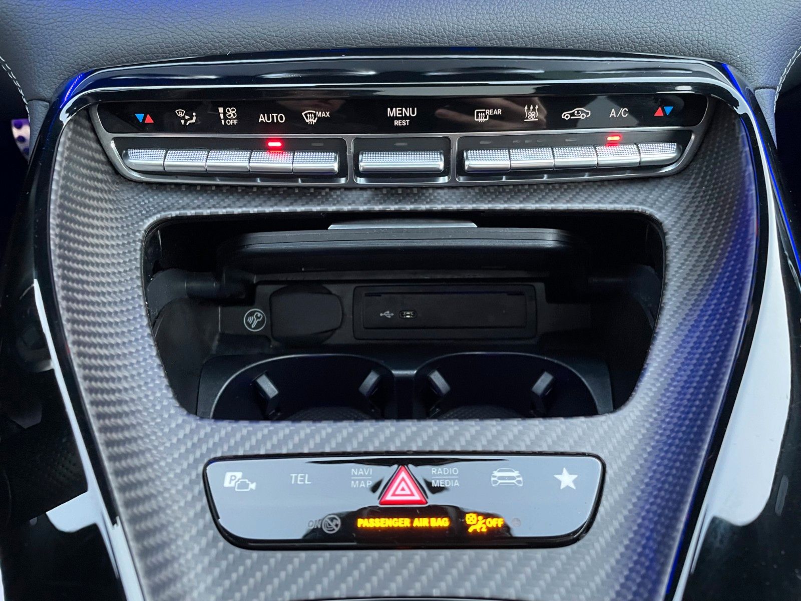 Fahrzeugabbildung Mercedes-Benz AMG GT 53 4M AirM+StdH+Burm3D+360°+PAGA+HUD