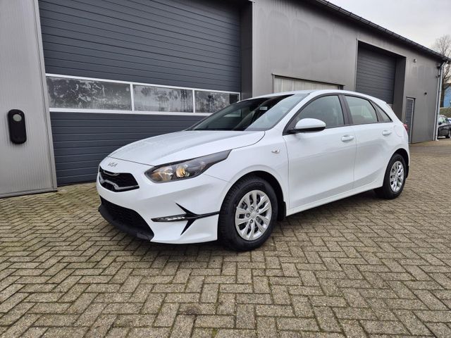 Kia Ceed  1.5 T-GDi 140PS Automatik Vision Alarma...