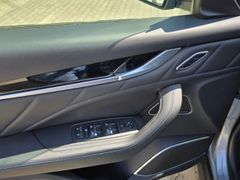 Fahrzeugabbildung Levante GT Hybrid Luftfederung AD Niveau Navi Le
