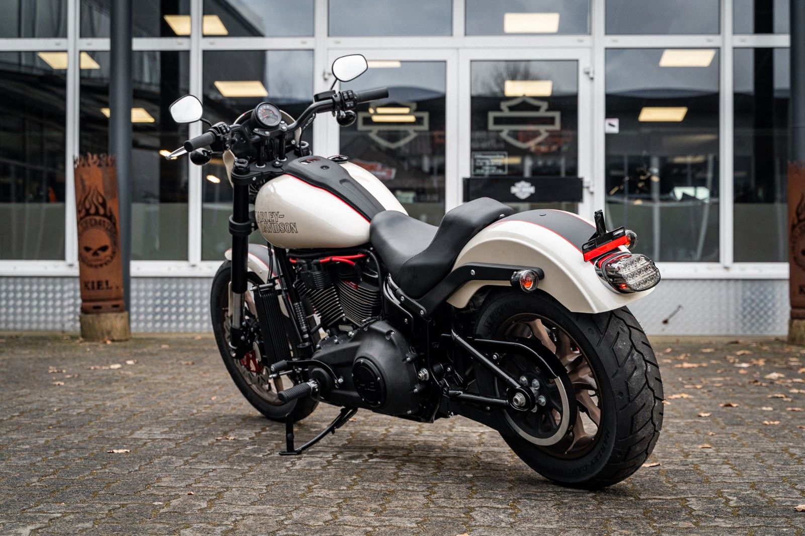 Fahrzeugabbildung Harley-Davidson TORXSTER FXLRS LOW RIDER S 148 CUI - JEKILL&HYDE