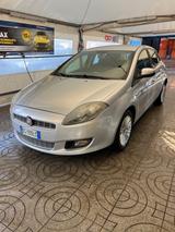 Fiat Bravo 1.6 MJT 120 CV DPF Dynamic - silberne Fiat Bravo