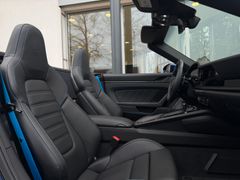 PORSCHE 992 Carrera GTS Cabriolet / INNODRIVE / 360° PORSCHE 992 Carrera GTS Cabriolet / INNODRIVE / 360°