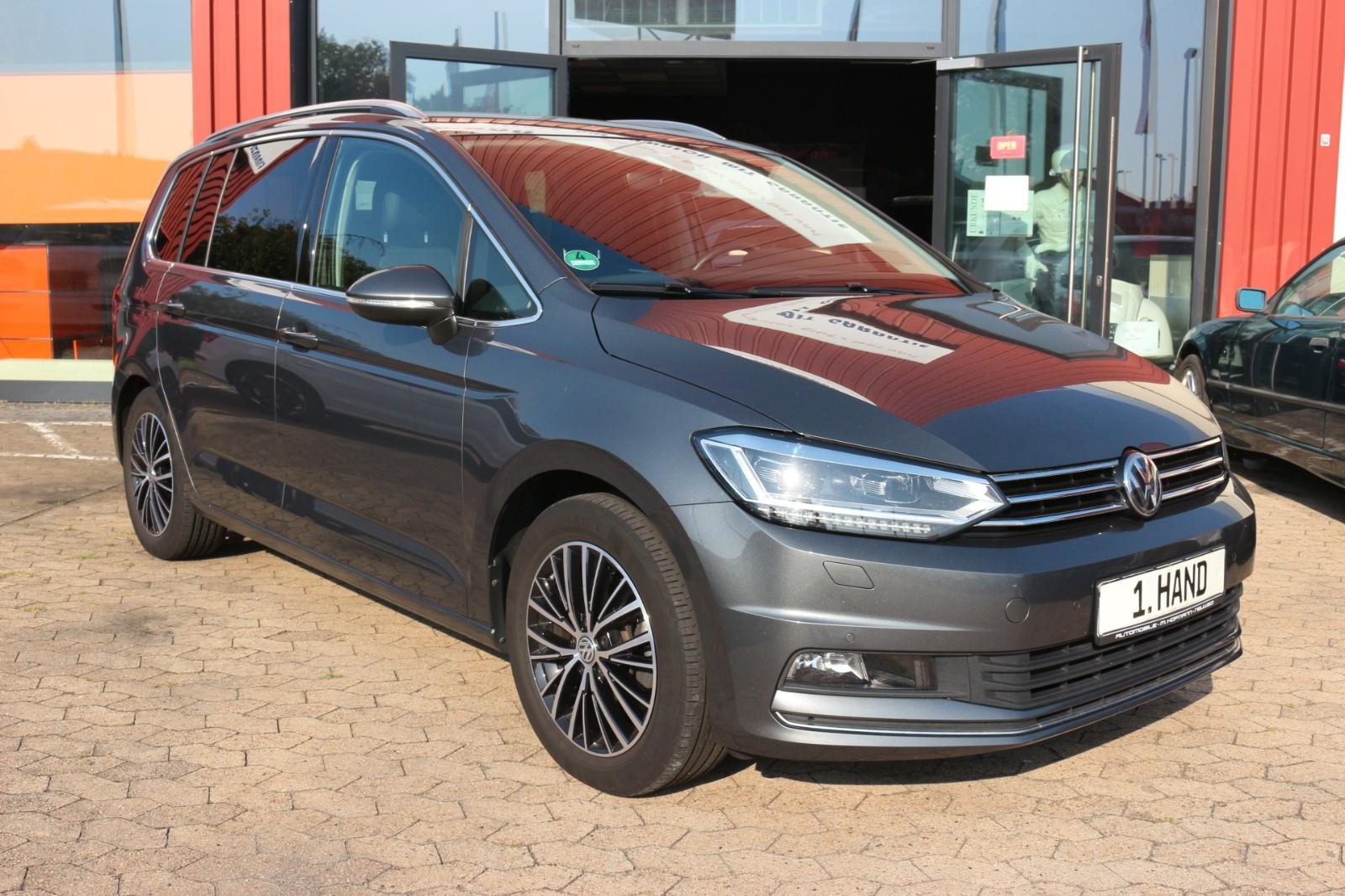 Volkswagen Touran Highline, Leder, Kamera, LED, DSG, 17"
