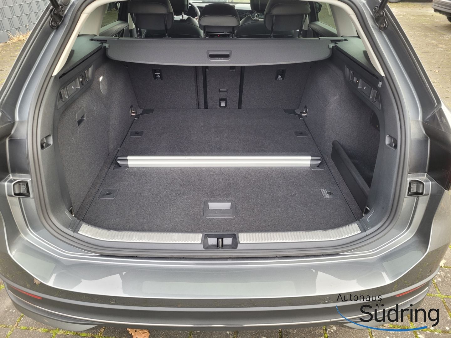 Passat Variant 2,0 TDI Business DSG HUD AHK Navi