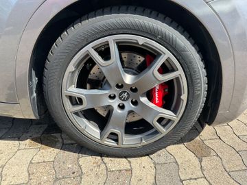 Fahrzeugabbildung Maserati Levante Q4 GranSport