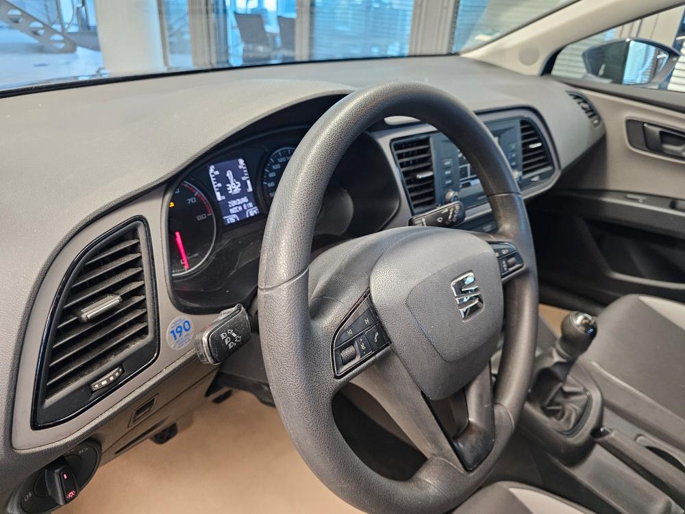 Seat Leon 2015 — photo 17