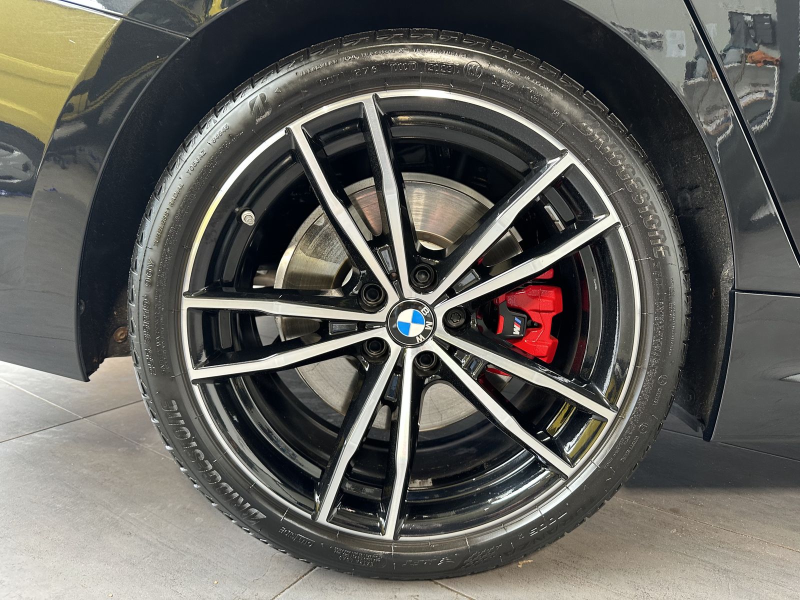 Fahrzeugabbildung BMW M340d Touring xDrive NAV+LASER+ACC+HEAD-UP+19ZO
