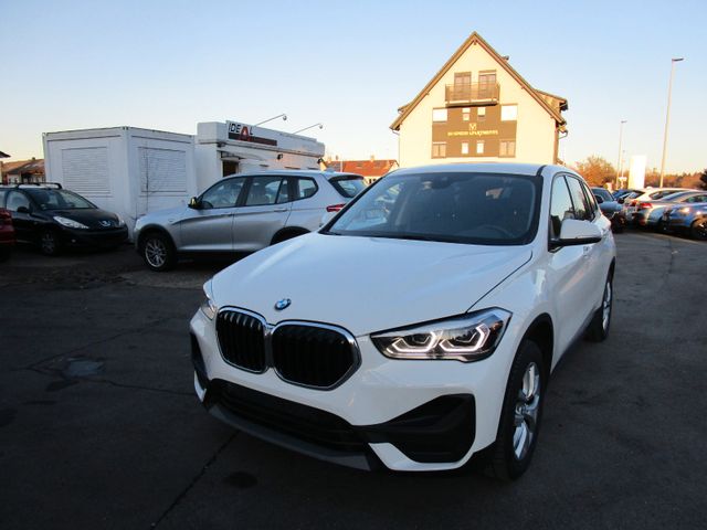 BMW X1 sDrive 18d Aut. Sport-Sitze*NAVI*LED*PDC