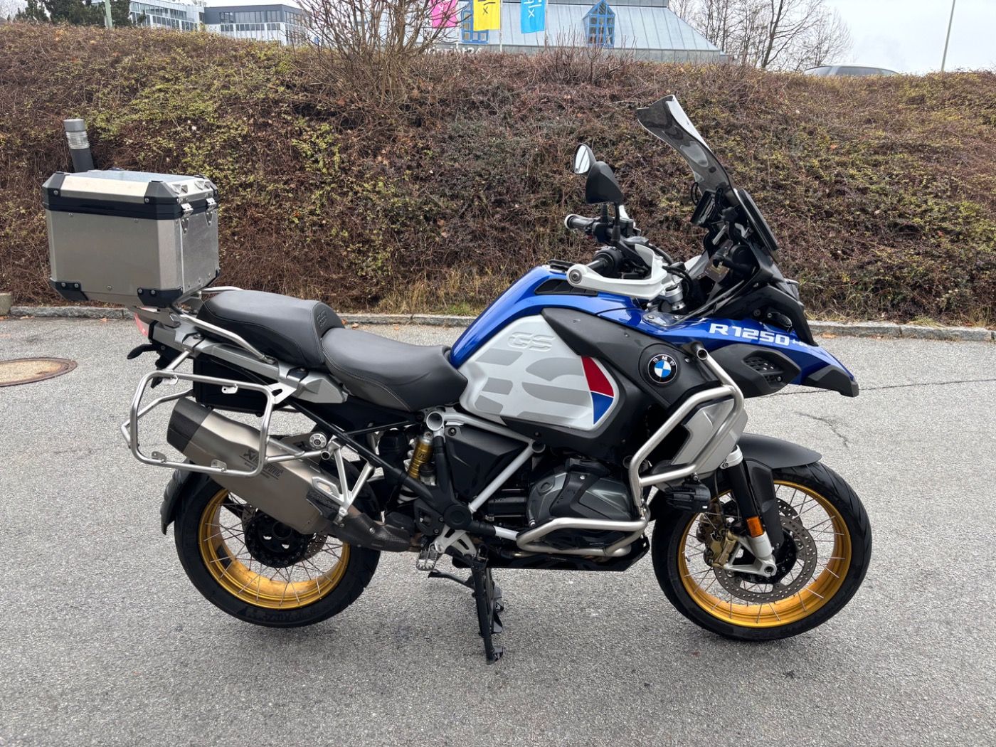 Fahrzeugabbildung BMW R 1250 GS Adventure HP viel Zubehör