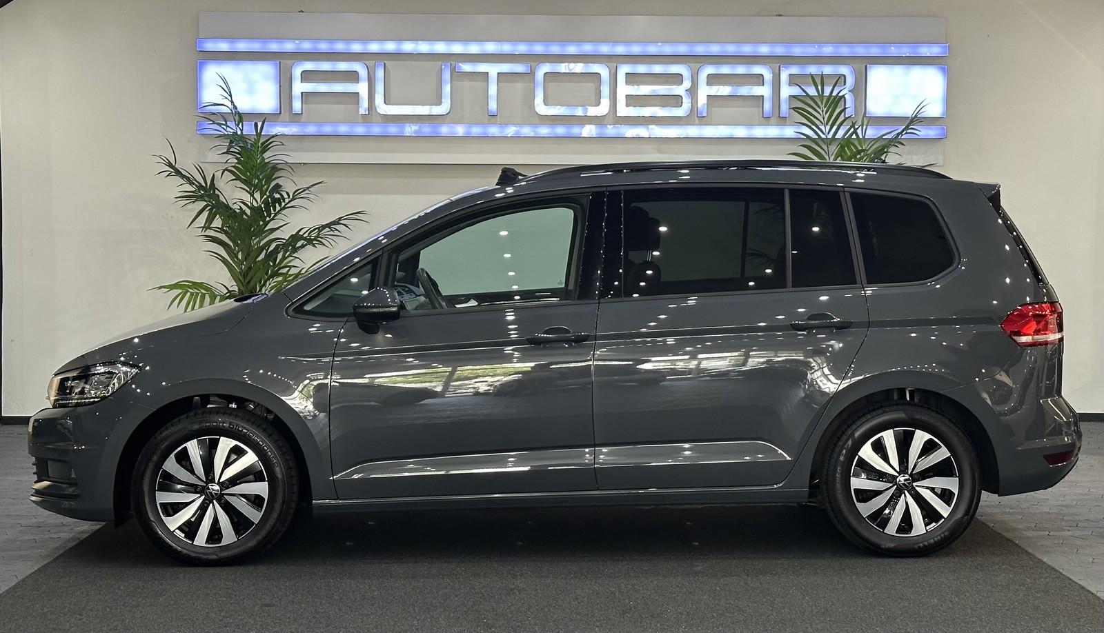 Volkswagen Touran DSG*7SITZER*PANO*ACC*AHK*AMBIENTE