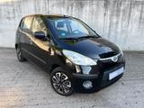 Hyundai i10 1.1 FIFA WM Edition*TüvNeu*ServiceNeu*4Türig - Hyundai i10 Gebrauchtwagen in Stuttgart