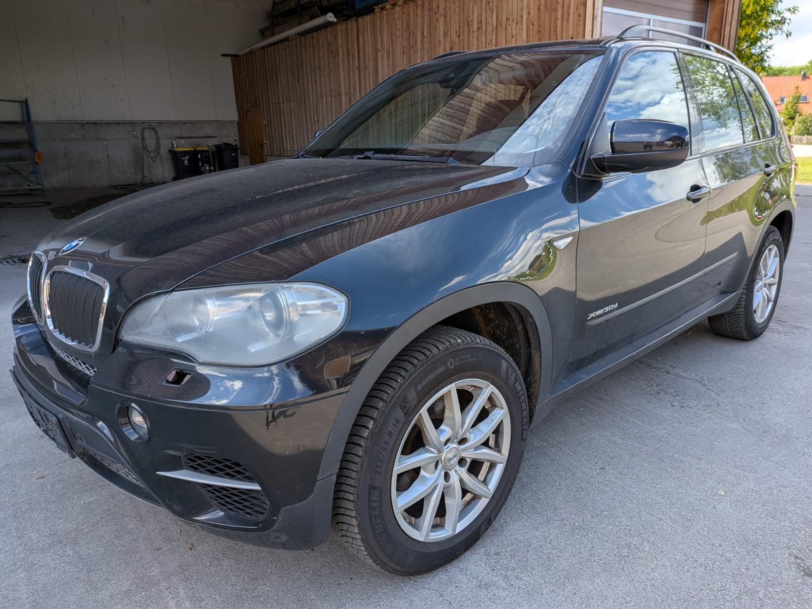 BMW X5 xDrive30d Sportpaket Vollausstattung !
