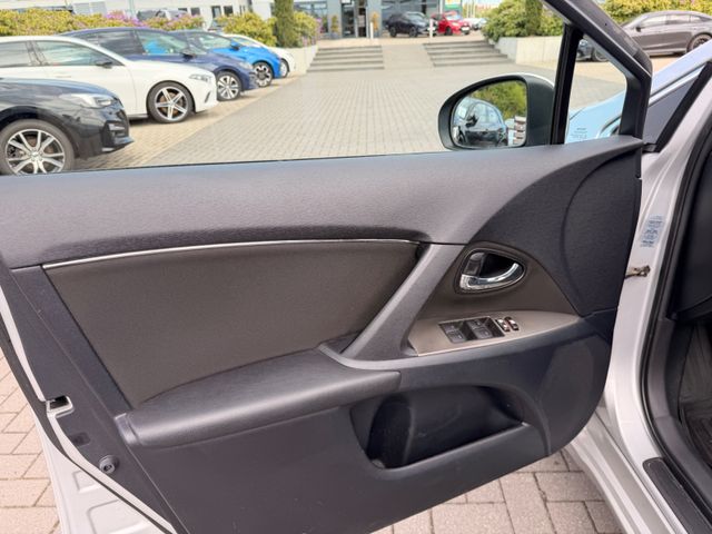 Toyota Avensis Kombi Sol