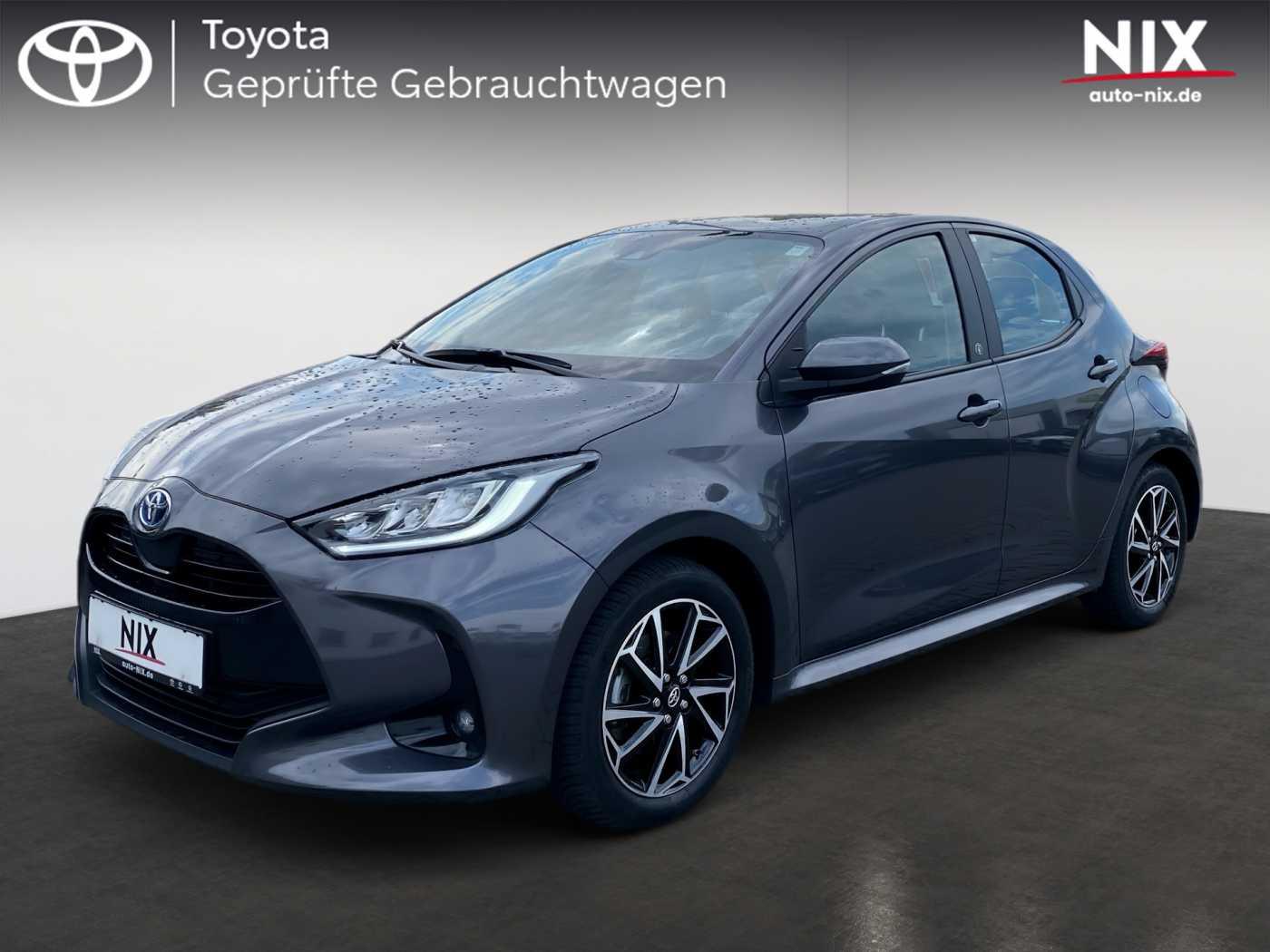 Toyota Yaris 1.5  Hybrid Team D KAMERA LED