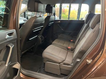 MYAUTOCENTER – Gebraucht- und Jahreswagen mit Werkstattservice in Pfaffenhofen Volkswagen Touran Comfortline BMTStart-Stopp *7-Sitzer*TÜV