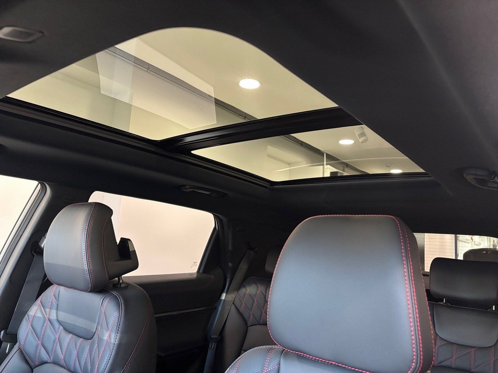 Fahrzeugabbildung KGM Actyon LUX*Panorama*Navi*360*Towinkel*LED*Spurha