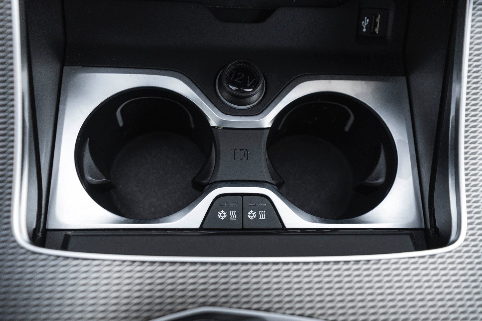 Fahrzeugabbildung BMW X5 xDrive40i M-SPORT HUD H&K 360° LASER ACC TOTW