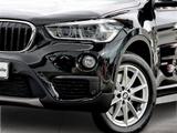 BMW X1 xDrive20i Automatik, Navigation, Sitzheizung, - BMW X1: Schwarz