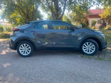 Toyota C-HR - 4