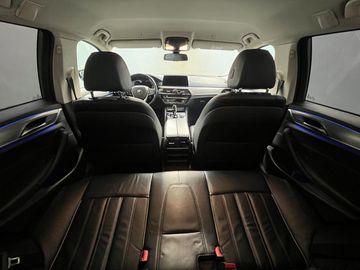 BMW 530 - 11