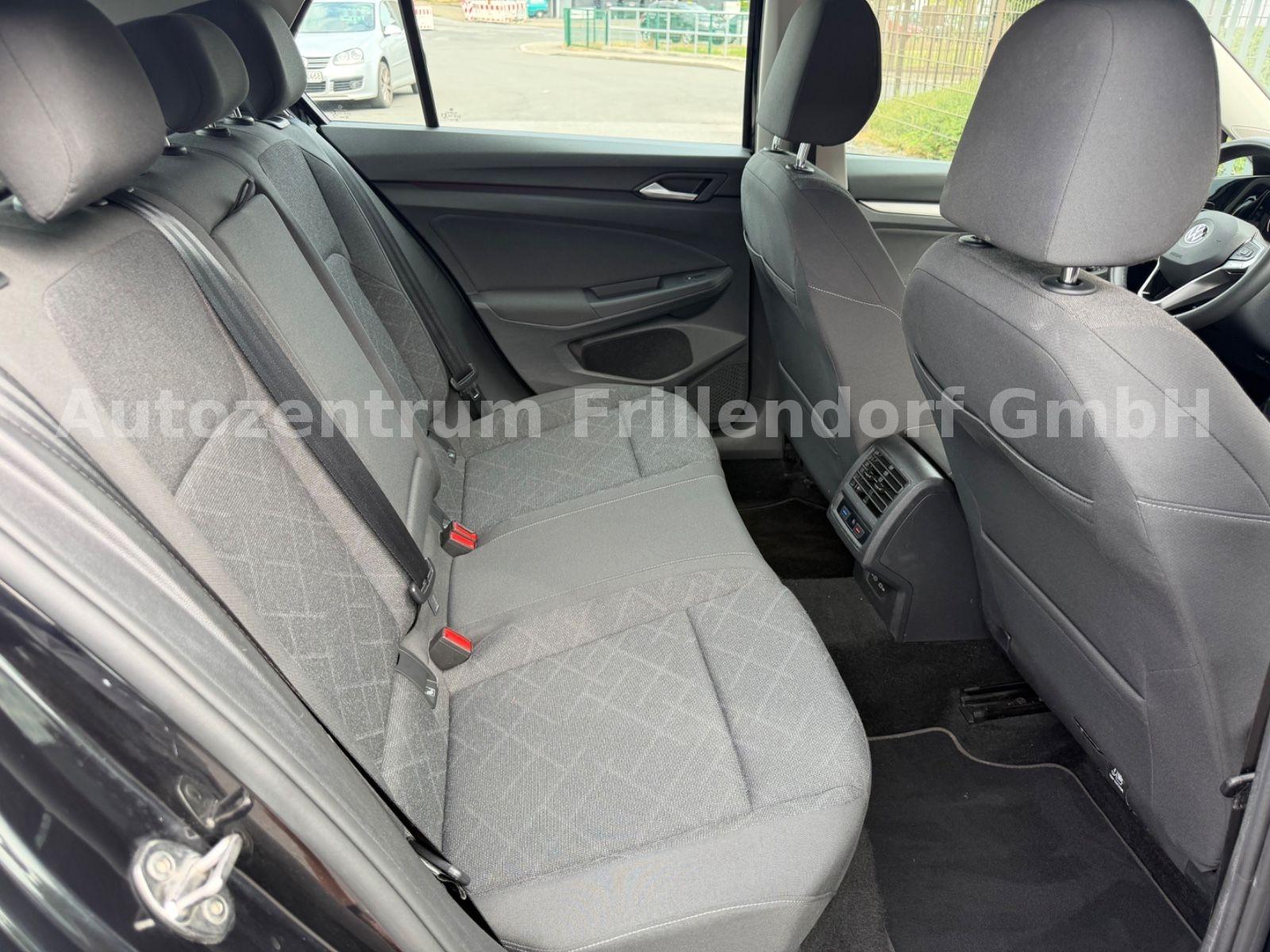 Volkswagen Golf VIII Lim. Life NAVI/IQ/AMBIENTE BELEUCHTUNG, миниатюра 11
