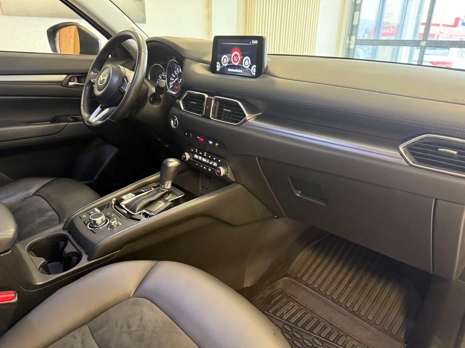 Fahrzeugabbildung Mazda CX-5 Edition 100 AWD/ SCHECKHEFT/AHK/8.FACH