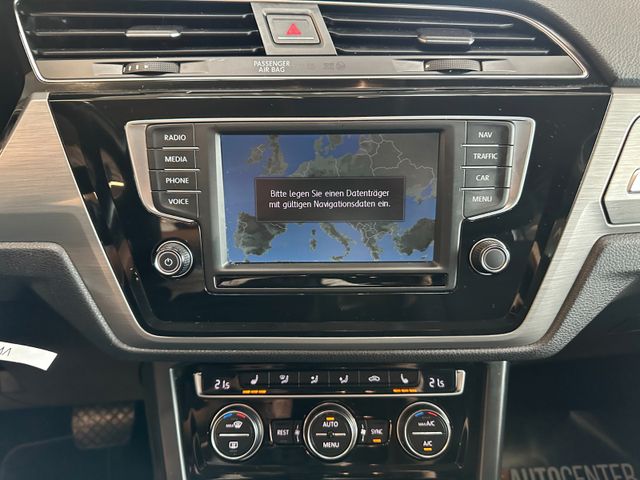 MYAUTOCENTER – Gebraucht- und Jahreswagen mit Werkstattservice in Pfaffenhofen Volkswagen Touran *R-Line*Sport*ACC*NAVI*2-ZONEN*LED*