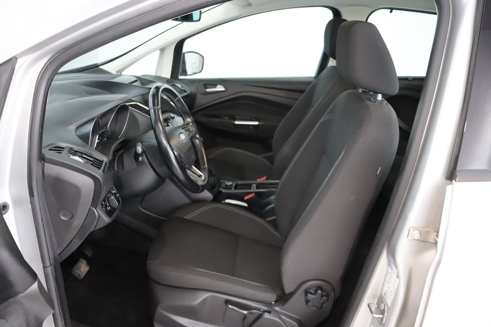 Fahrzeugabbildung Ford C-Max * 1. Hand * HU/AU bis 09.27