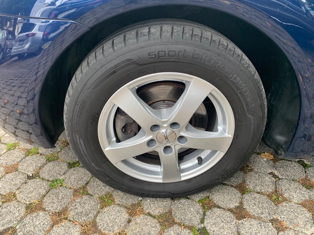 Volkswagen New Beetle