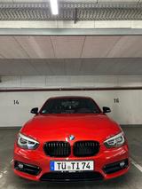 BMW 118i Sport Line, Shadow Line - rote BMW 118