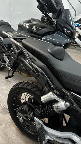 Moto Guzzi V85TT GUARDIA D´ONORE 