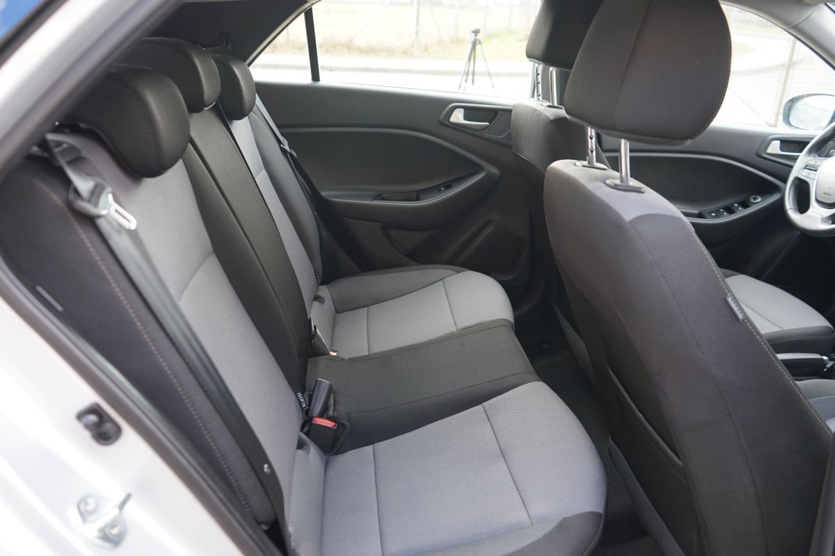 Fahrzeugabbildung Hyundai i20 Style*Kamera*Service Neu*Hu Au Neu