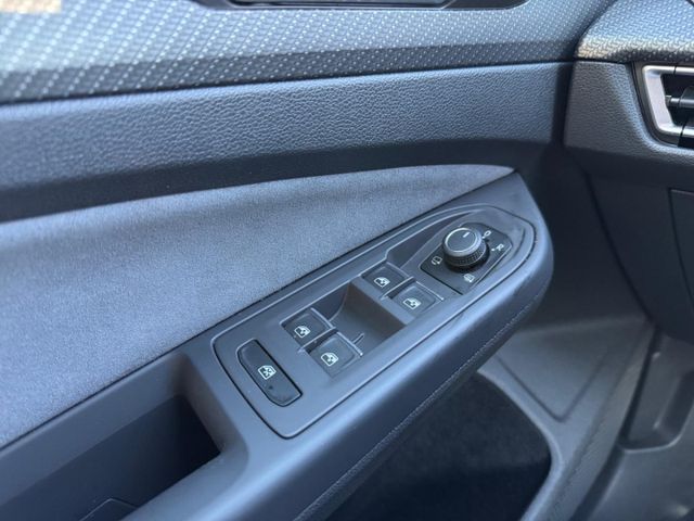 Golf VIII R 2.0 TSI 4Motion Navi HarmanKardon
