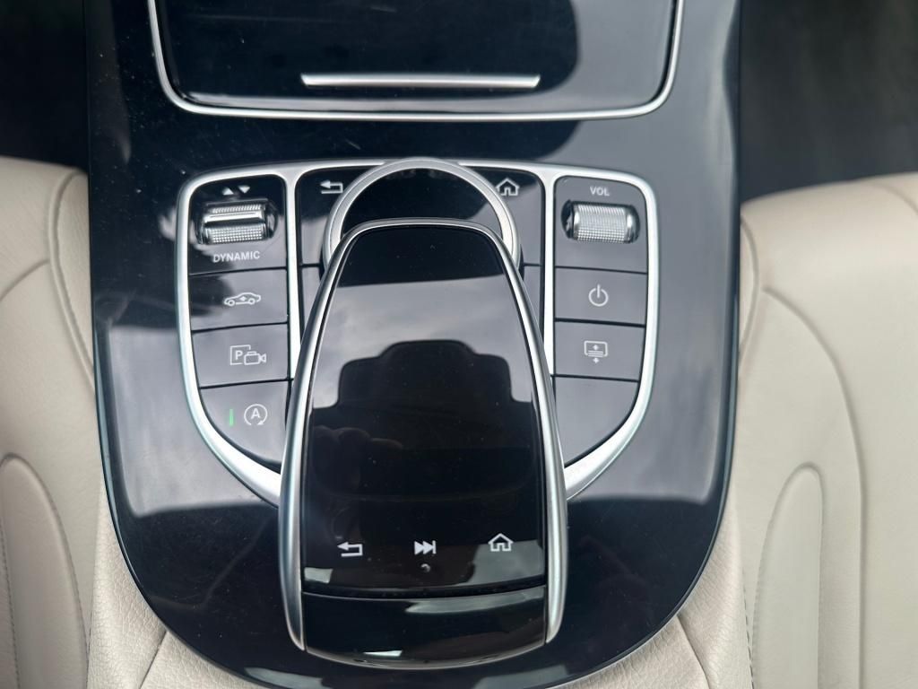 Fahrzeugabbildung Mercedes-Benz CLS 400 d 4M AMG AHK Airmatic ACC HUD Memo Sport