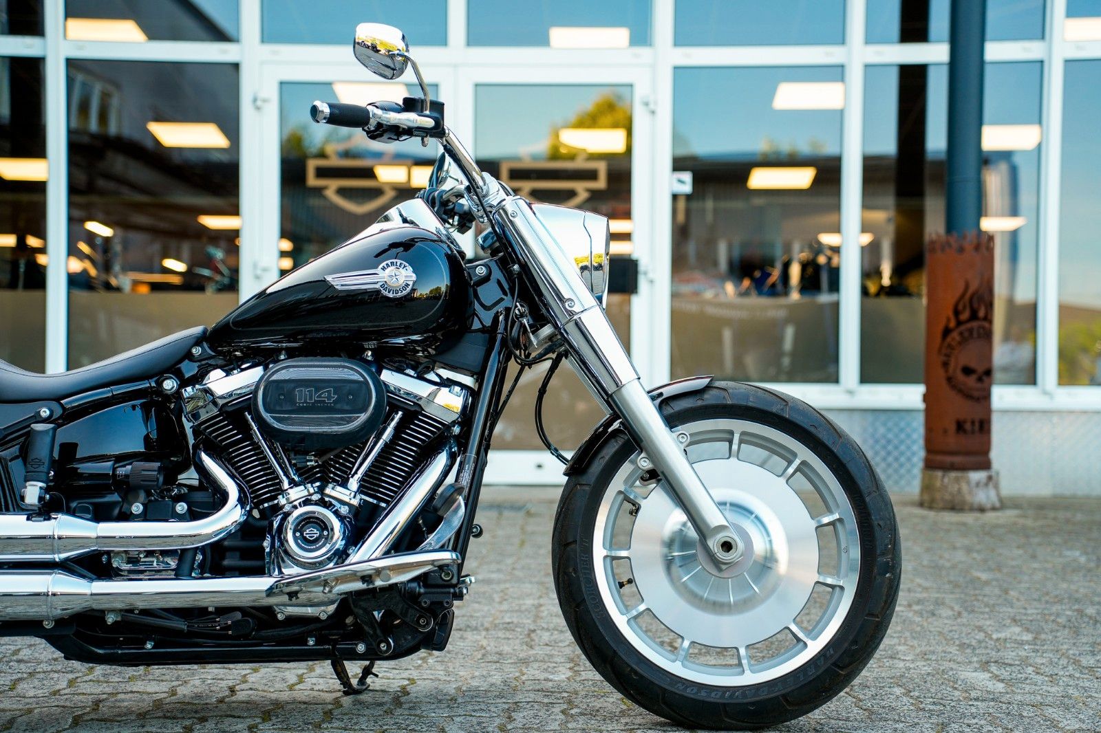 Fahrzeugabbildung Harley-Davidson SOFTAIL FAT BOY FLFBS 114 - JEKILL&HYDE -