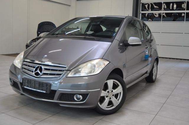 Mercedes-Benz A 170 NAVI / SITZHEIZUNG / SCHIEBEDACH