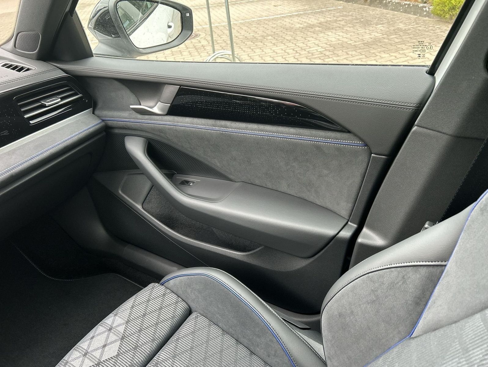 Volkswagen Passat - Bild 8
