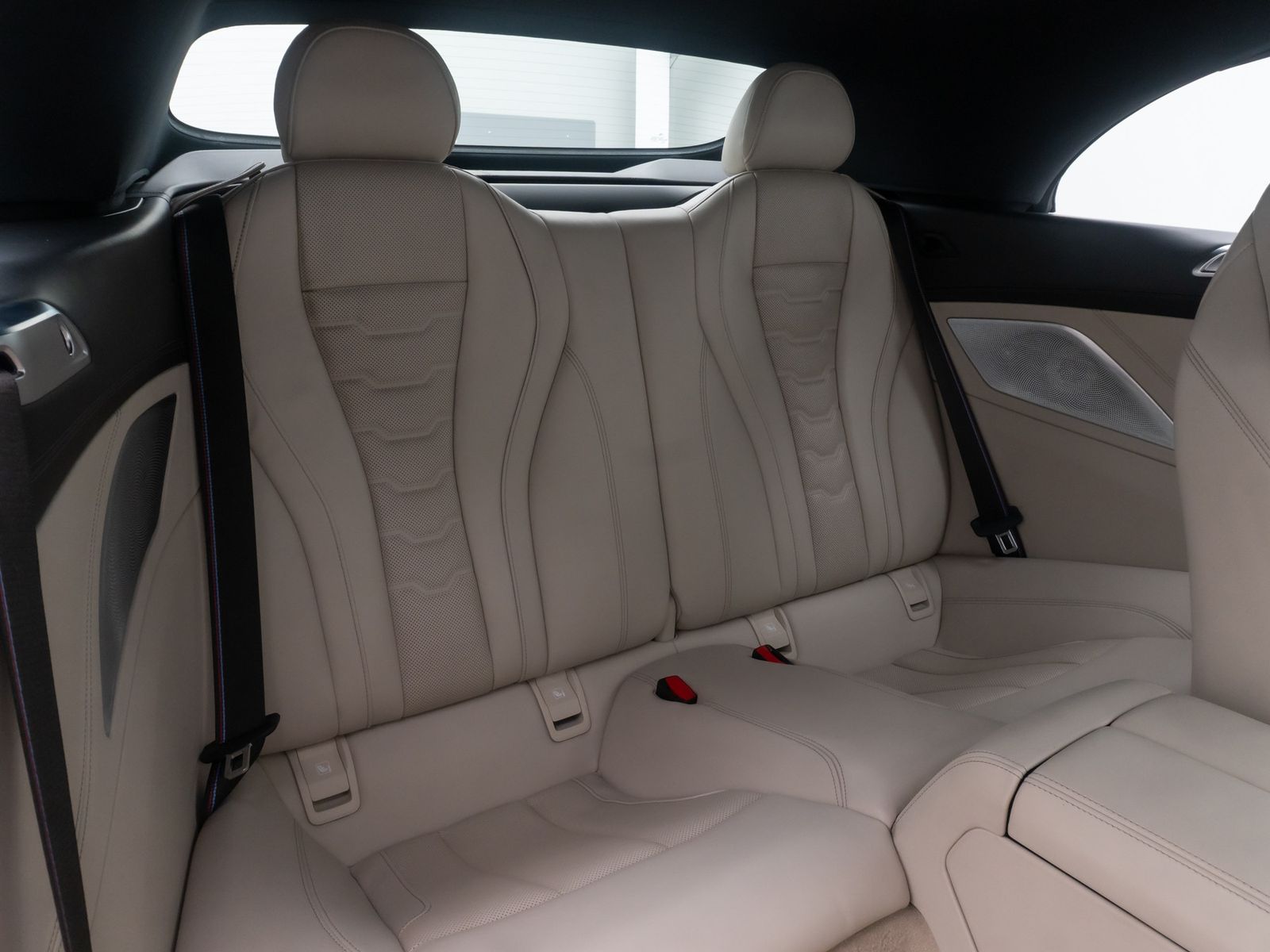 Fahrzeugabbildung BMW 840d xD Cabrio Individual B&W SoftClos HUD VOLL