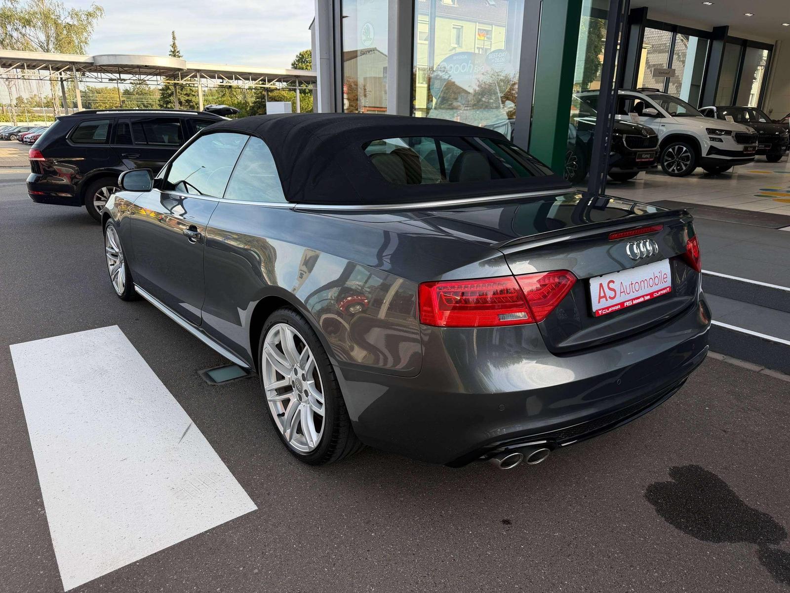 AUDI A5 CABRIOLET 2.0 TDI 190ch S-LINE BVA Sièges cuir chauffants Caméra de recul ACC