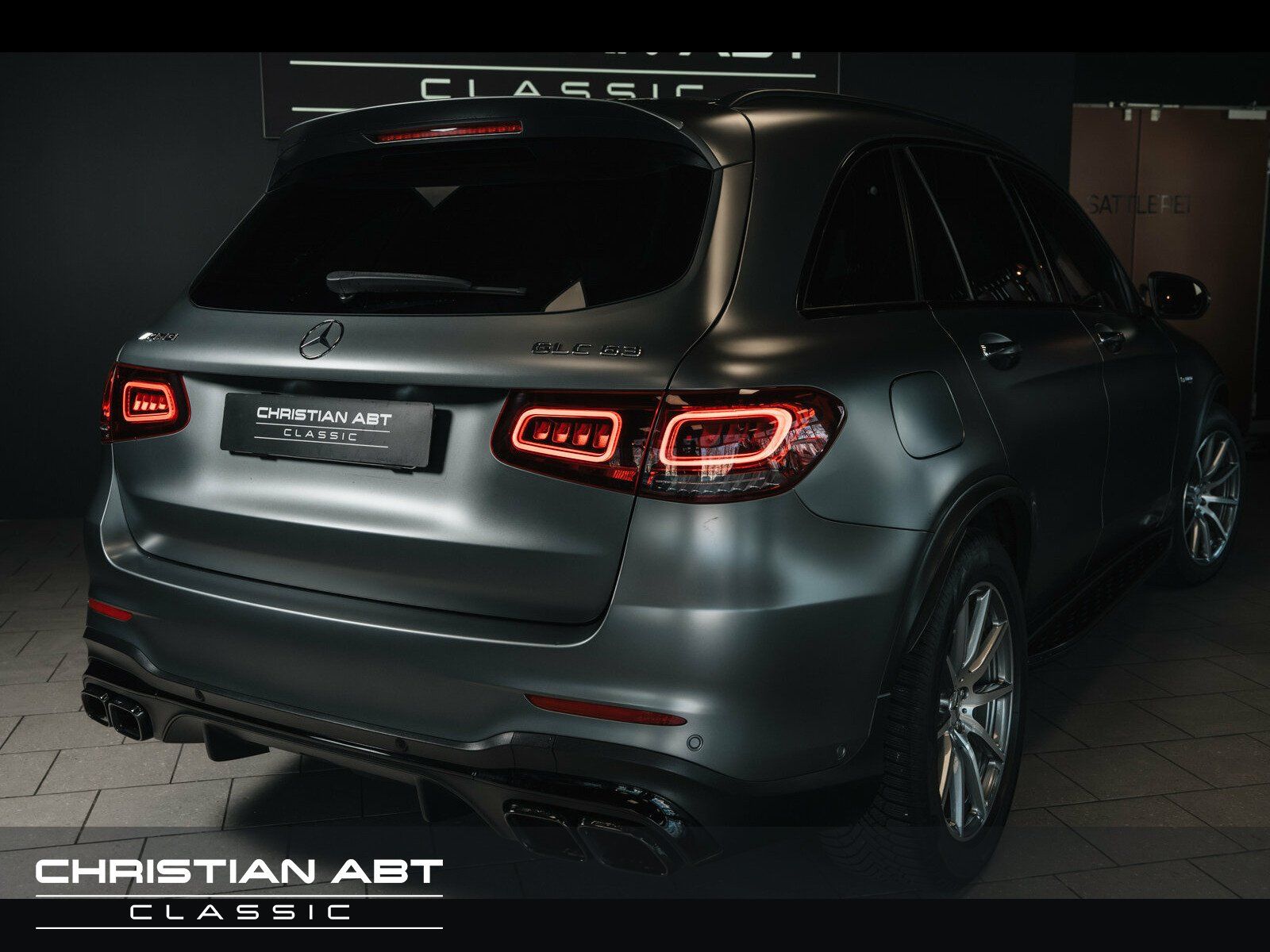 Fahrzeugabbildung Mercedes-Benz GLC 63 AMG 4Matic Burmester Pano designo