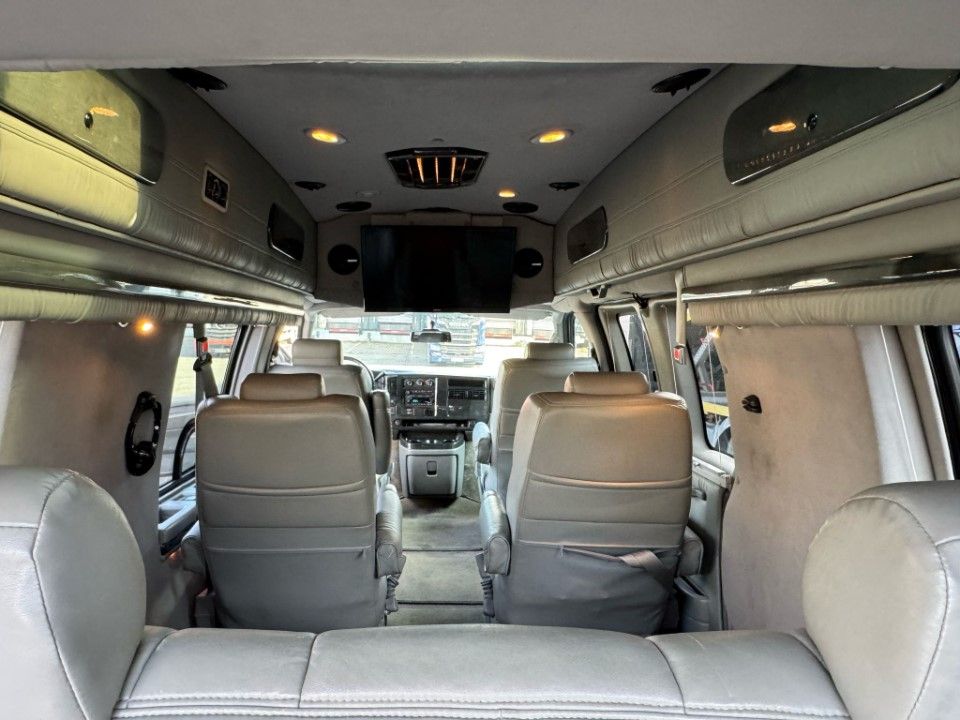 Fahrzeugabbildung Chevrolet Express 6.0 lang Explorer Limited X-SE