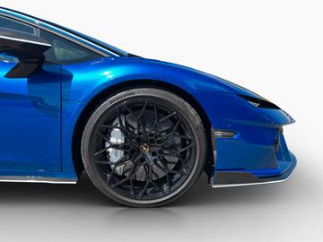 صورة 9 لـ 2025 Lamborghini TEMERARIO
