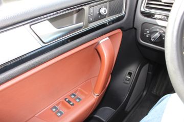 Volkswagen Touareg - 7