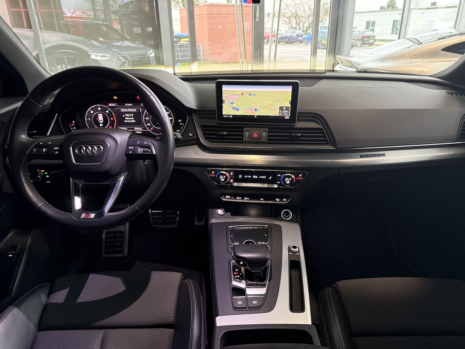 Fahrzeugabbildung Audi Q5 40 TDI qu. Sport S-LINE|NAVI|R-KAMERA|PANO